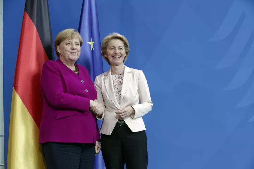 ▲当地时间2019年11月8日，德国柏林，德国总理默克尔会见欧盟委员会主席冯德莱恩。