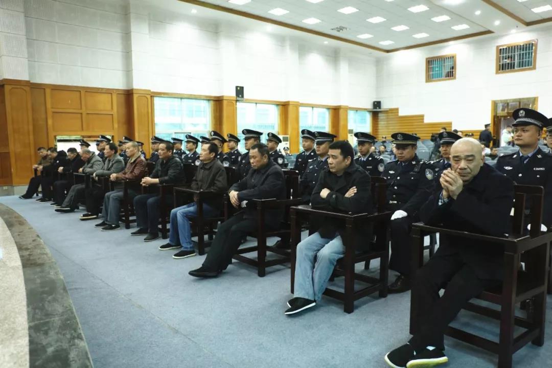 益阳中院夏顺安等组织领导参加黑社会性质组织罪一案公开宣判