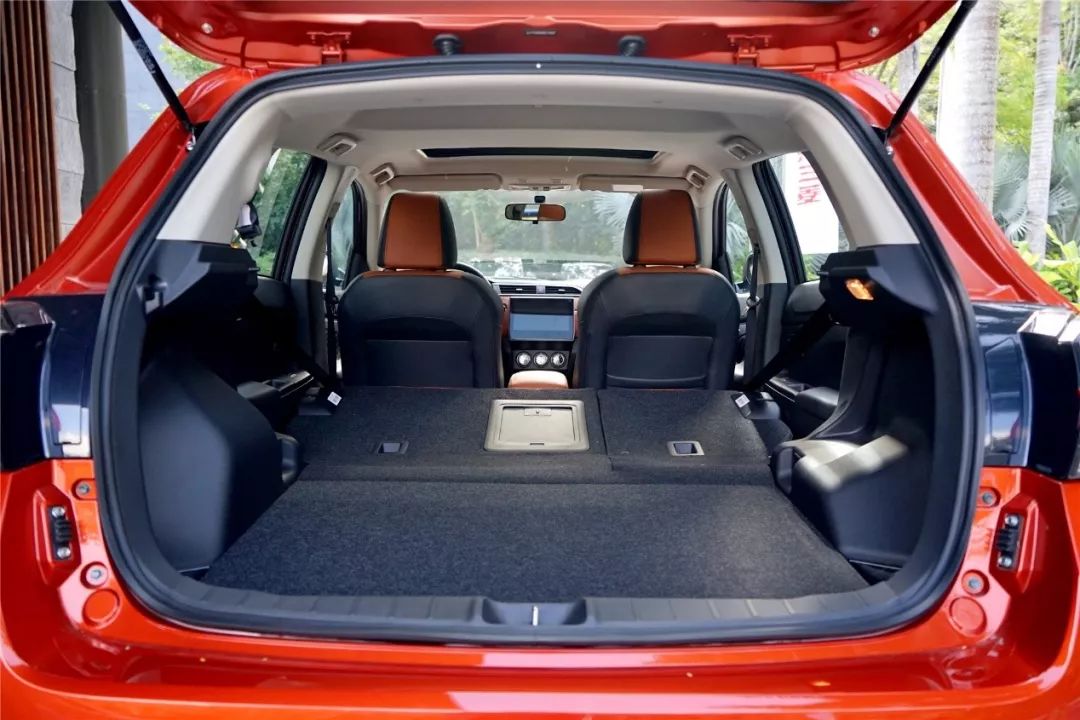 试驾外表狂放内心暖男来感受下三菱新劲炫的双重人格