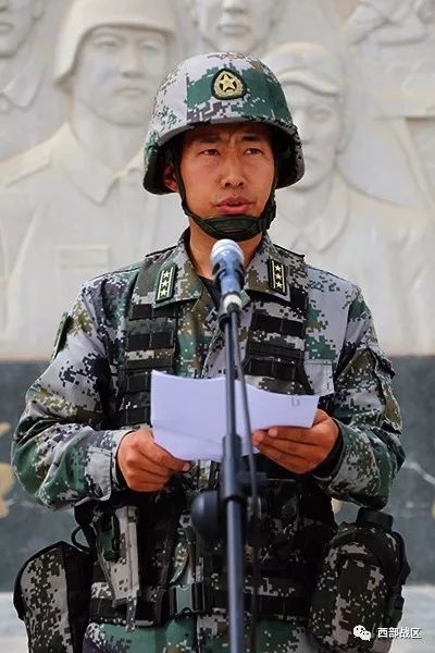 把红色种子厚植每名官兵心中