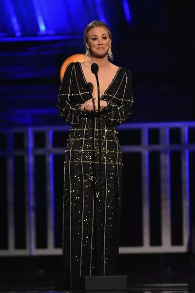 生活大爆炸制片人chucklorre获得评论家选择奖