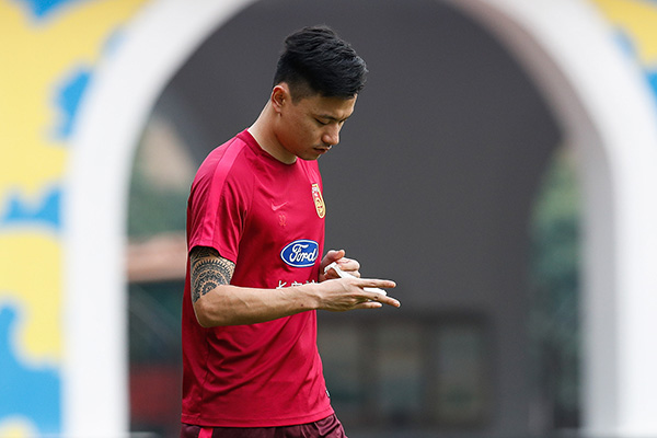 国脚的文身消失了足协将出台文身规定你怎么看