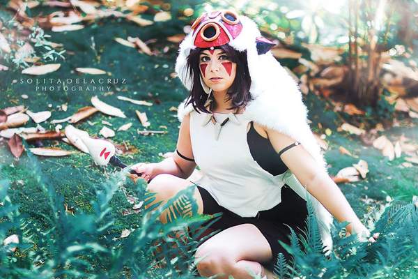 《荒野之息》人鱼妹米法cos 美女手持长戟气质还原