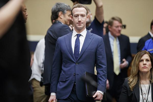 美国社交网站"脸书"创始人兼首席执行官扎克伯格再次接受美国国会问询