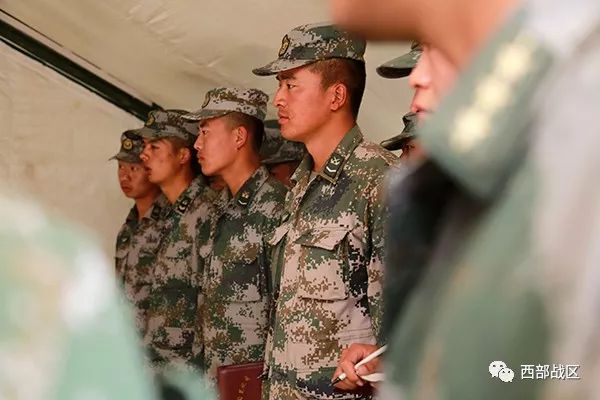 戳进来炎炎夏日带你品尝兵哥们野外驻训酸甜苦辣咸的生活