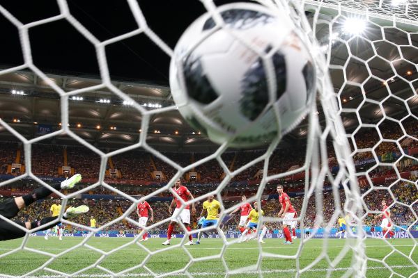 库蒂尼奥穿云箭领衔世界杯首轮七大奇迹进球