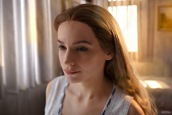 毛妹cos《西部世界》机器人女主 面无表情,机械冷艳