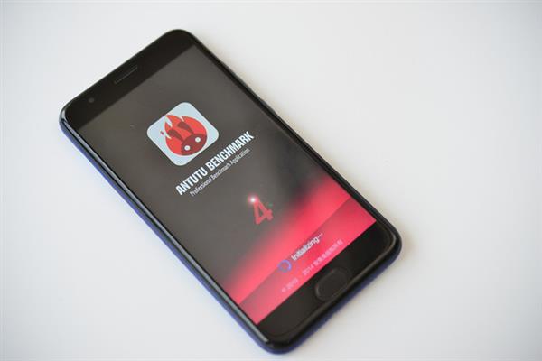 我们在拼多多买了台魅族手机 花了3小时证明