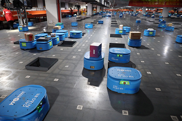 菜鸟圆通启用超级机器人分拨中心双11一天可分拣50万单