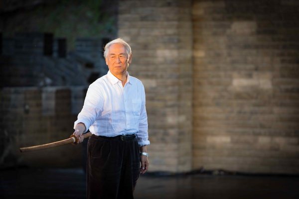 但一直追随他的scot团员,大多还是日本人.