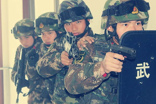 在军营里淬炼成钢