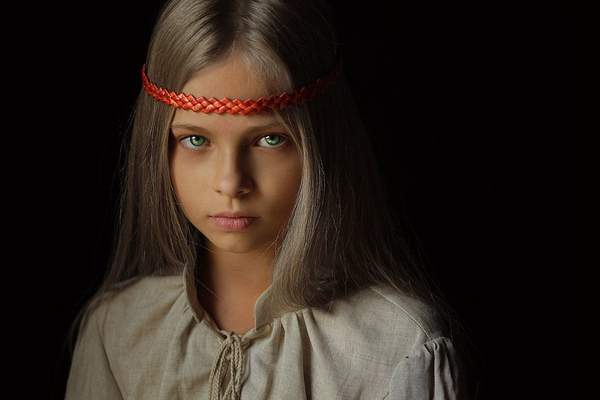 但如果你选择叶奈法,拿恭喜你,至少"白狼"杰洛特的女儿希里是很认同的