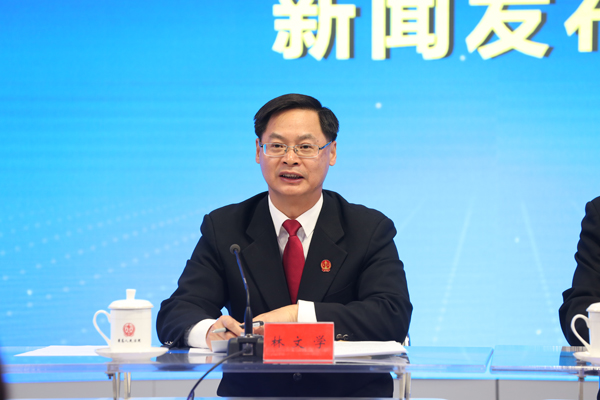 最高人民法院新闻发言人 林文学最高人民法院赔偿办副主任 祝二军中央