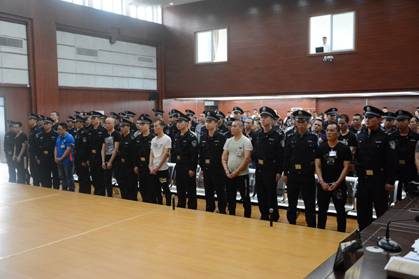 扫黑除恶专项斗争#海城区法院一审公开宣判一起重大