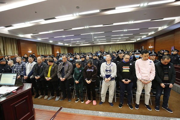 扫黑除恶专项斗争桂林中院一审宣判李佳等38人涉黑案