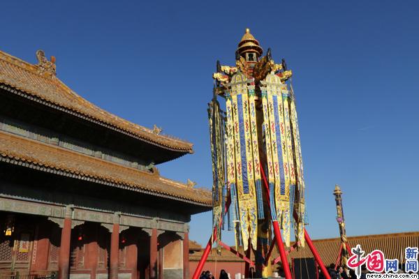 贺岁迎祥时隔179年天灯万寿灯再现紫禁城