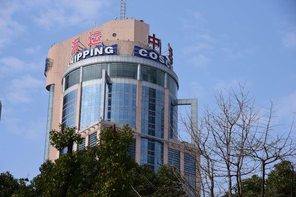 尤其是中国远洋曾"荣登"a股亏损榜首,但在重组之后,尽管航运市场依旧