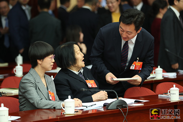 山西代表团谈外商投资法:向世界宣示加大对外