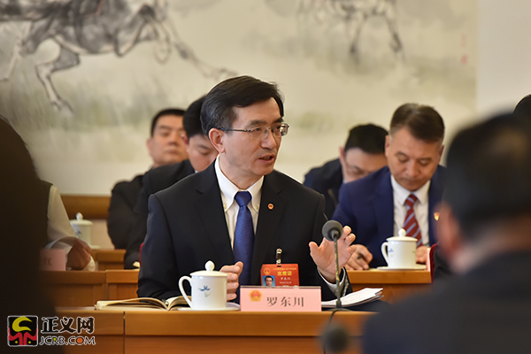 新疆代表团变转隶为转机各项检察工作稳步向前