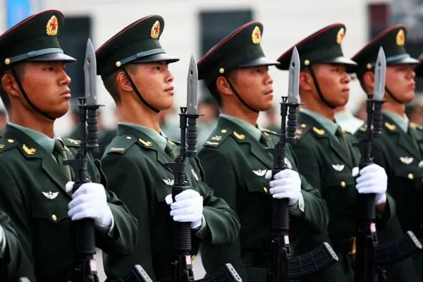 郎玉萍 摄在即将举行的庆祝新中国成立70周年阅兵中,陆军徒步方队将