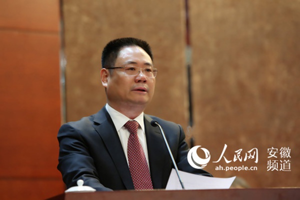 安徽省农村信用社联合社原理事长陈鹏被查