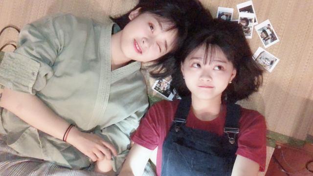 沈月金莎微博晒旅游照,可一起的另一个女孩子才是亮点