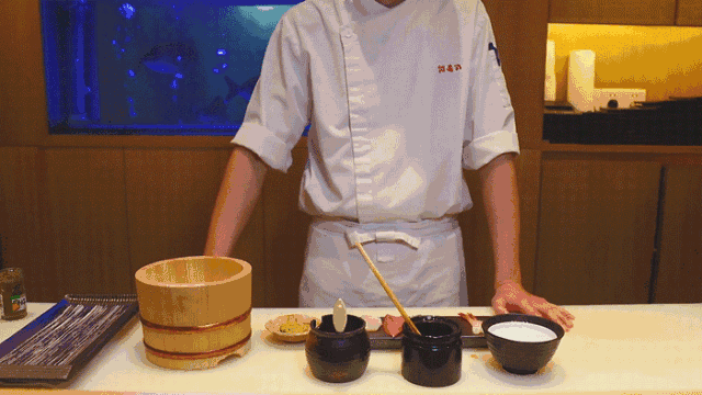 最接近人体温度的寿司10秒就逼我吃一个