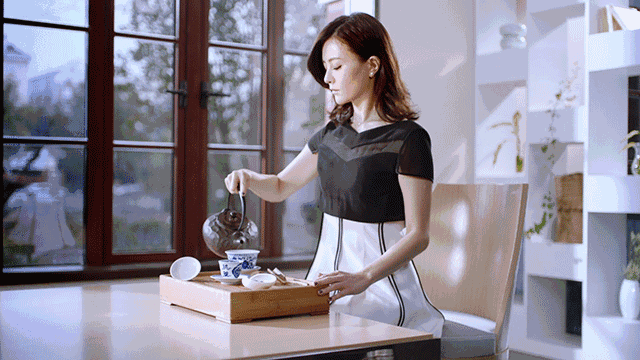 这个女明星一头深耕演戏近20年,没想到背后身份如此复杂……|刘孜|女