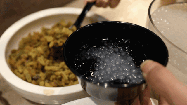 加葡萄干3撒花生碎4到此为止,所有自助餐都介绍完咯!