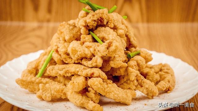 又香又酥的椒盐小酥肉,不仅是正餐还是零食,厨师长手把手教你做