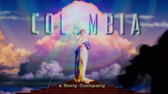 哥伦比亚公司电影丧尸乐园2片头中火炬女神打僵尸