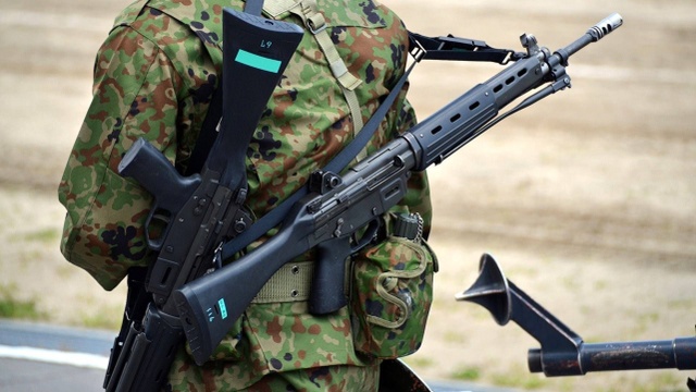 用了30年的枪终于更新:日本陆上自卫队公布新型"20式"步枪