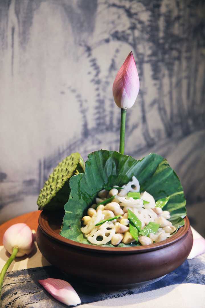 赏荷花之淡雅,食夏菜之清淡…夏宫中餐厅"夏季时令菜"上桌!