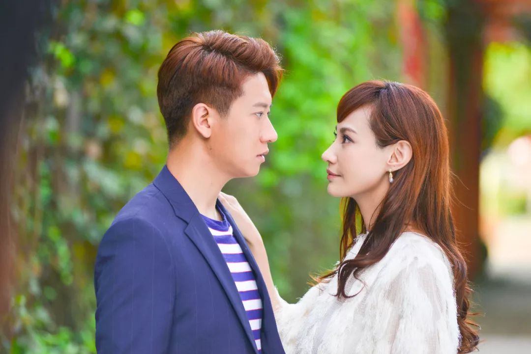 《向前一步是幸福》播出,"金钱与幸福"的思辨关系成核心议题