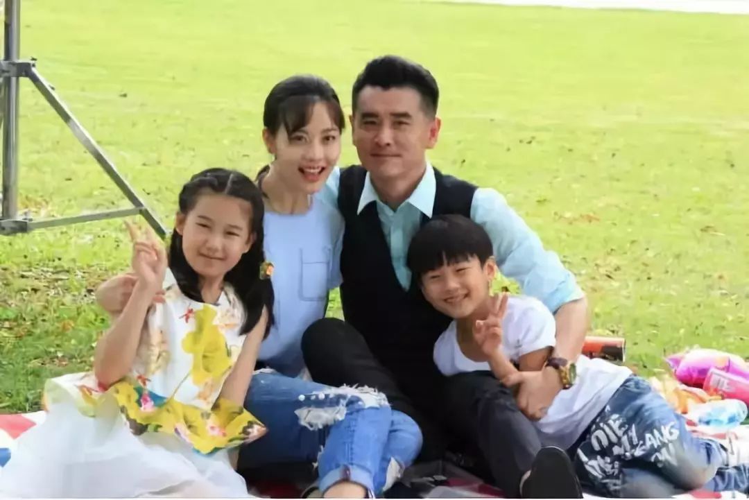 女性励志情感剧《梅花儿香》明晚盛放