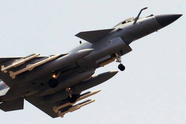 中国已同时列装第四种三代半战机:先进战机数量世界第二