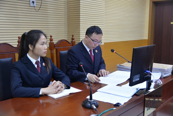 涉案1200余万元自治区人民医院原院长张法灿受贿案一审开庭