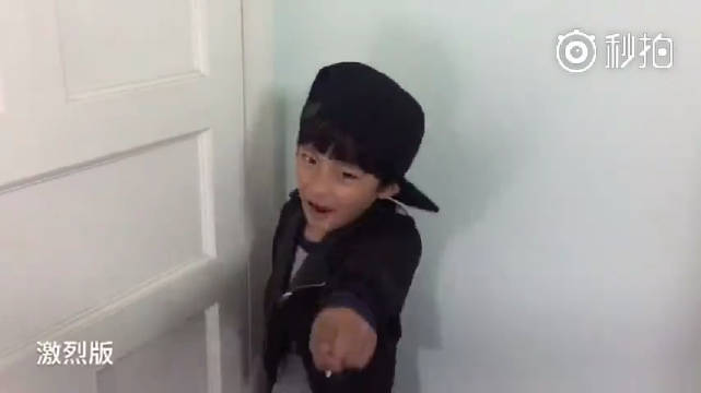 退休播音员公交练播音腔:习惯了