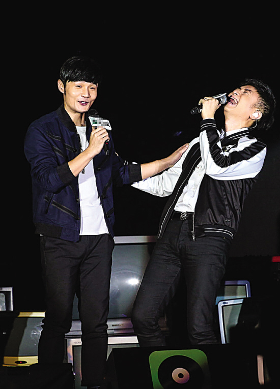 哇李荣浩原来已是吸金大王