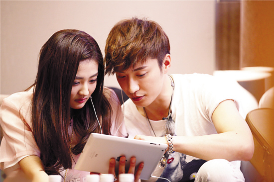 还有啥《我们相爱吧》类型:明星恋爱真人秀主要嘉宾:林心如任重,崔