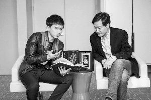 自嘲“就是土命” 张杰:我时刻紧挨土地|张杰|新专辑_新浪娱乐_新浪网