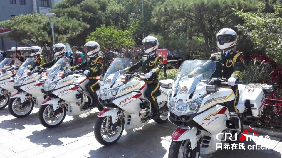 国宾车准备就绪(组图)_新浪新闻