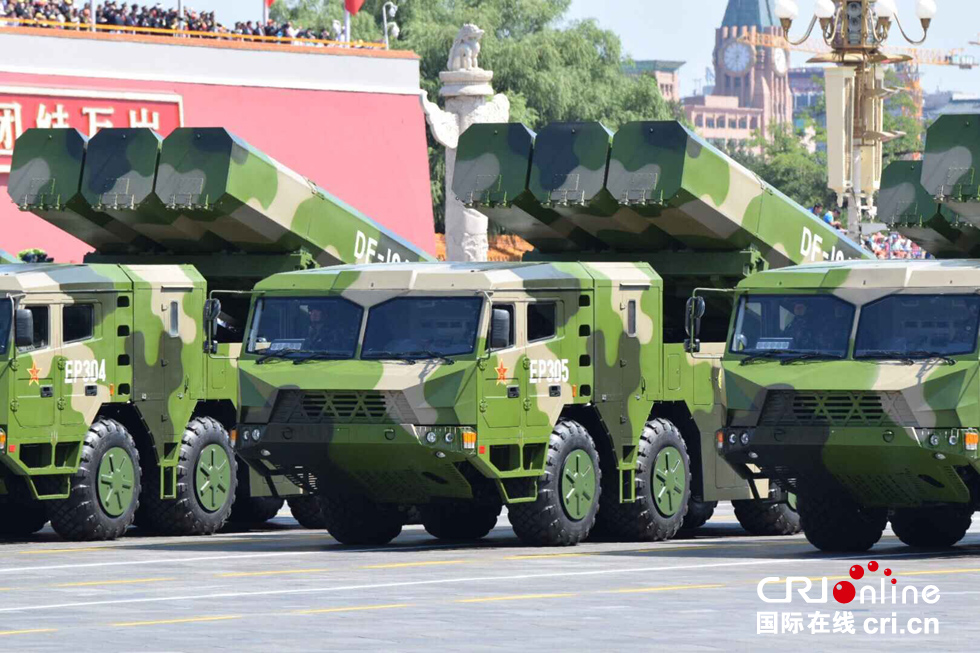 常规导弹方队接受检阅(高清组图)|东风|方队|巡航导弹_新浪新闻