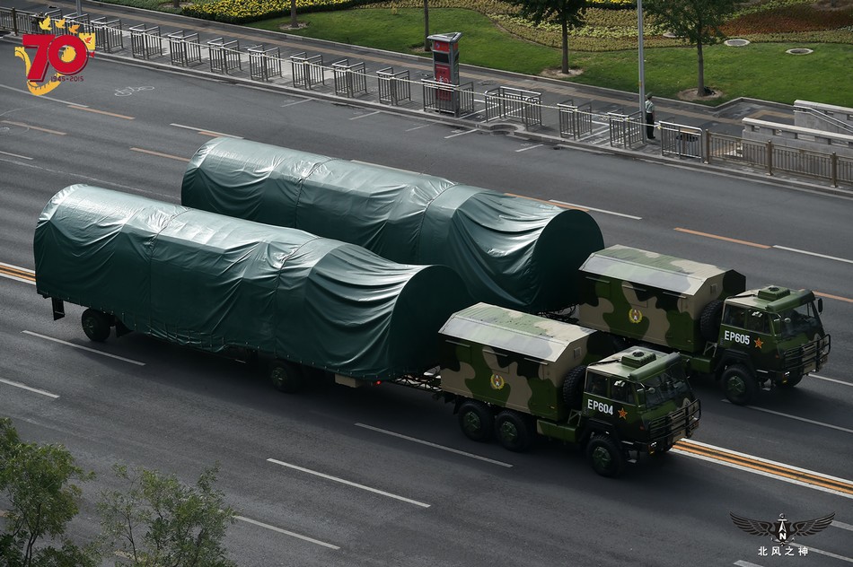 某些力量被阅兵震撼中国要让恃强凌弱成历史