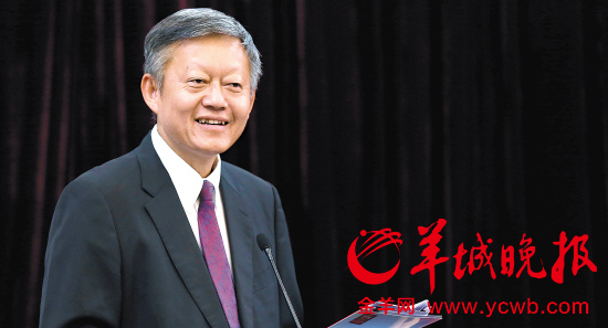 继今年初物理学院士罗俊出任校长之后,"土生土长中大人"历史学家陈春