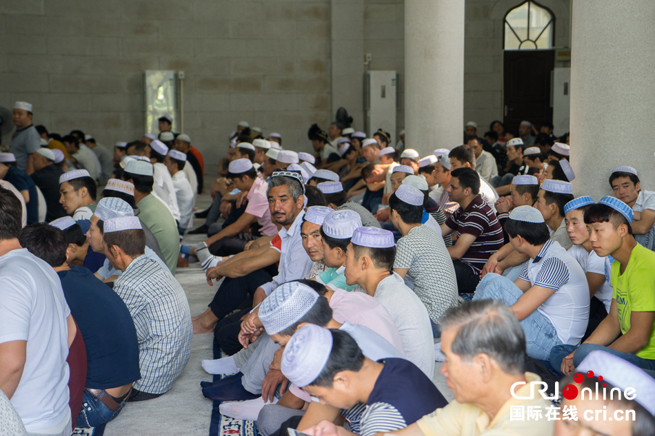 泉州穆斯林欢庆古尔邦节组图