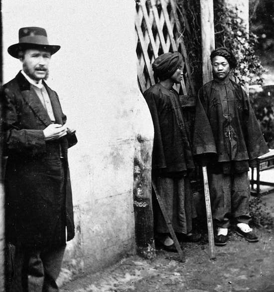 老照片英国摄影家约翰汤姆森拍摄的老广州人