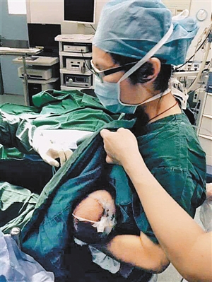 "最美护士"事迹广为传颂