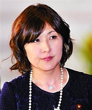 日媒:稻田朋美有女性魅力 被称"自民党麦当娜"