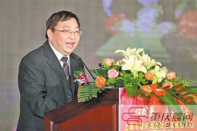 金融家谢伟:立足陆家嘴"反哺"重庆